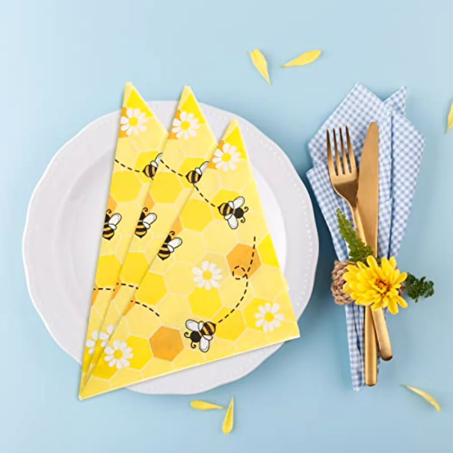 Bee Paper Napkins 6.5 x 6.5 Inch Bumblebee Daisies Print Disposable, view 4