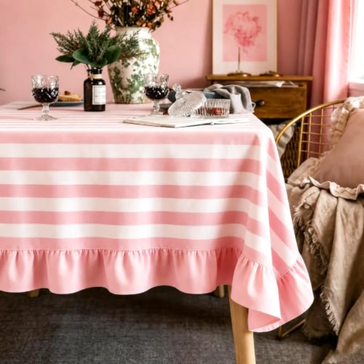 Striped Tablecloth with Ruffle (RHDG)