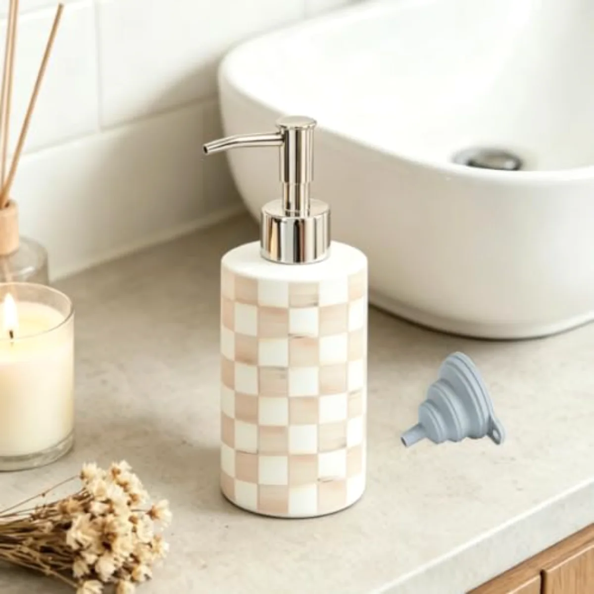 1 Pc Plaid Soap Dispenser Glass Beige White Checkered Soap Dispenser with